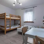 Dworek Na Zakrecie - Затор